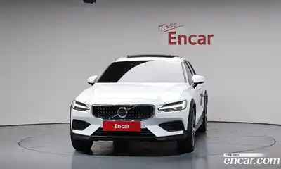 Volvo V60 2020 2.0 гидро в Москве № 2058070, миниатюра 2