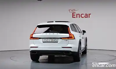Volvo V60 2020 2.0 гидро в Москве № 2058070, миниатюра 3