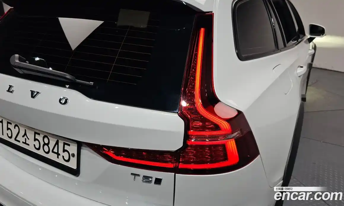 Volvo V60 2020 2.0 гидро в Москве № 2058070, фото 8