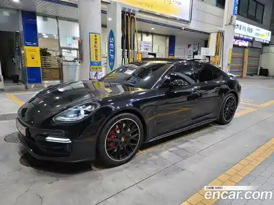 Porsche Panamera 4.0 GTS