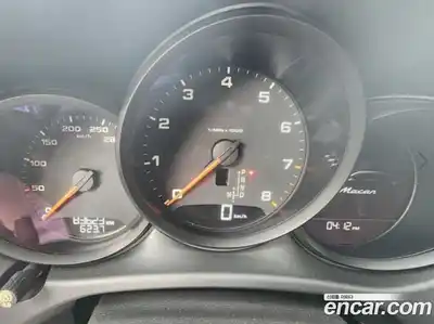 Porsche Macan 2019 2.0 гидро в Москве № 2058652, миниатюра 9