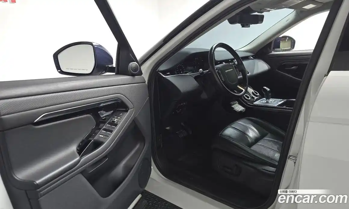 Land Rover Range-Rover Evoque 2020 2.0 гидро в Москве № 2058823, фото 12