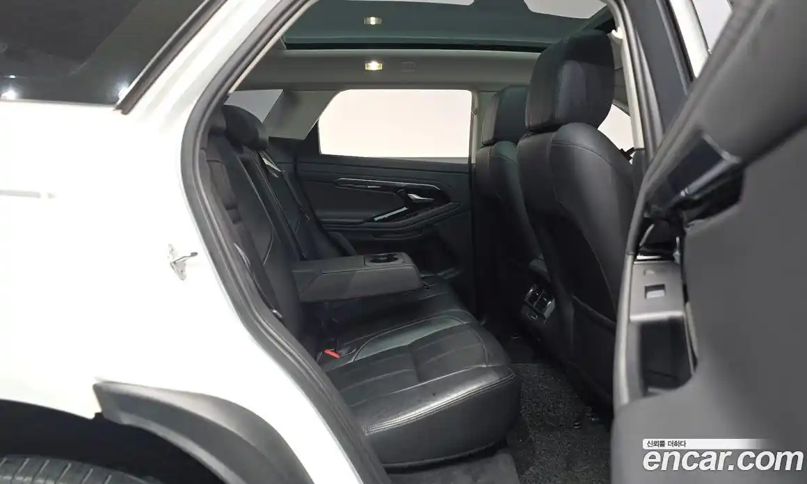 Land Rover Range-Rover Evoque 2020 2.0 гидро в Москве № 2058823, фото 17