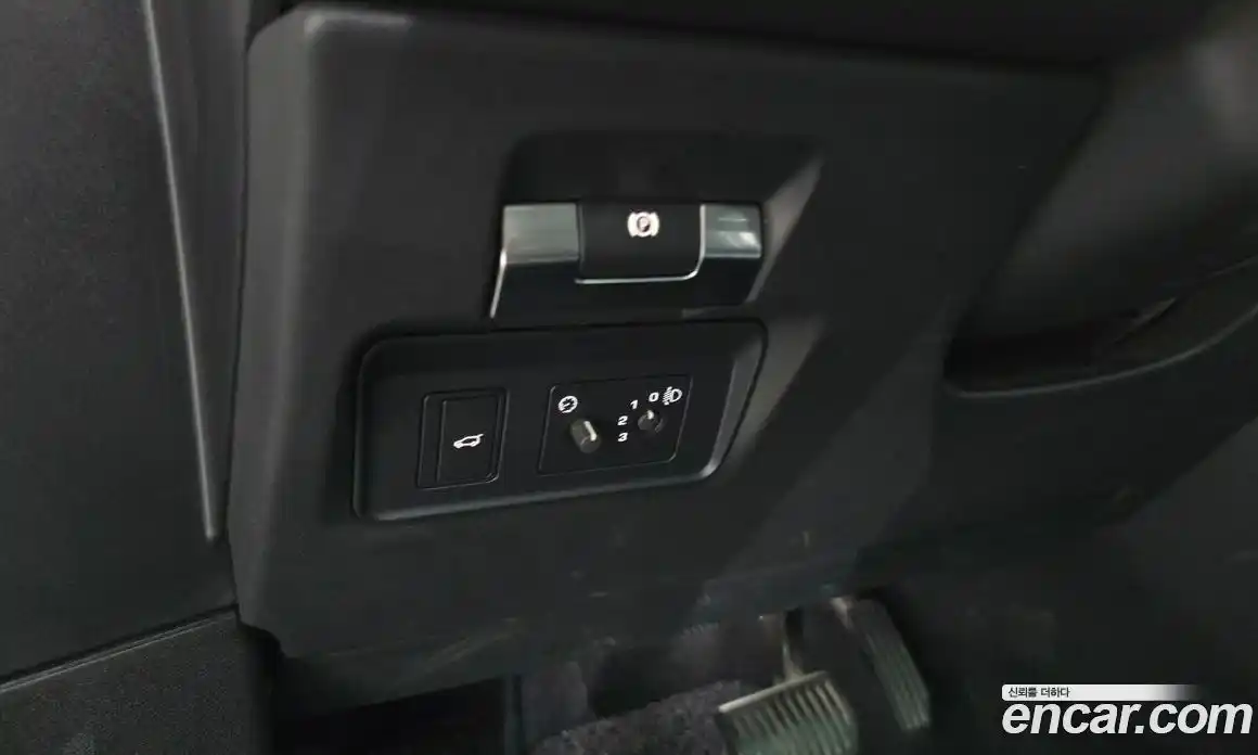 Land Rover Range-Rover Evoque 2020 2.0 гидро в Москве № 2058823, фото 27