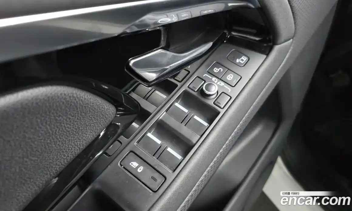 Land Rover Range-Rover Evoque 2020 2.0 гидро в Москве № 2058823, фото 29