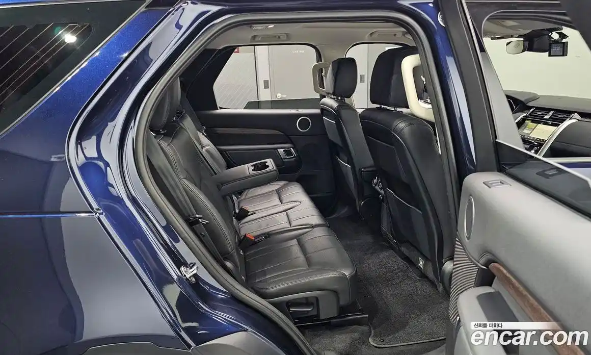 Land Rover Discovery 2017 3.0 гидро в Москве № 2058824, фото 17