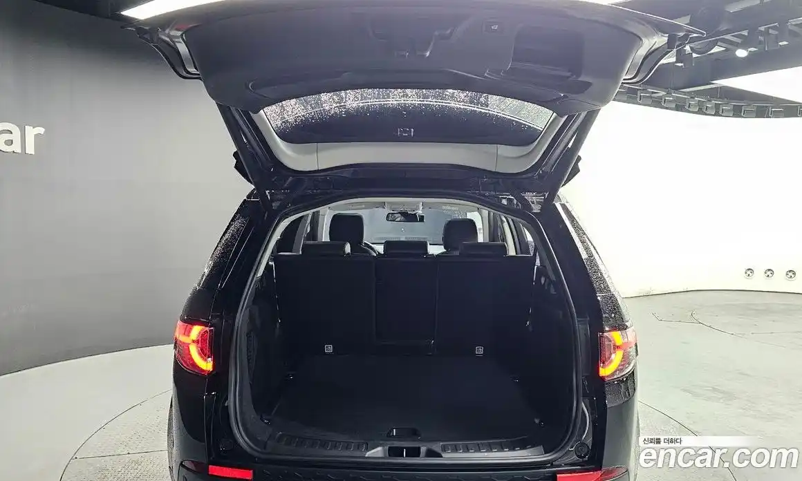 Land Rover Discovery Sport 2017 2.0 гидро в Москве № 2058982, фото 20