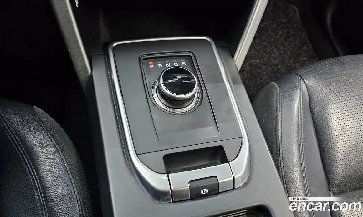 Land Rover Discovery Sport 2017 2.0 гидро в Москве № 2058982, фото 9
