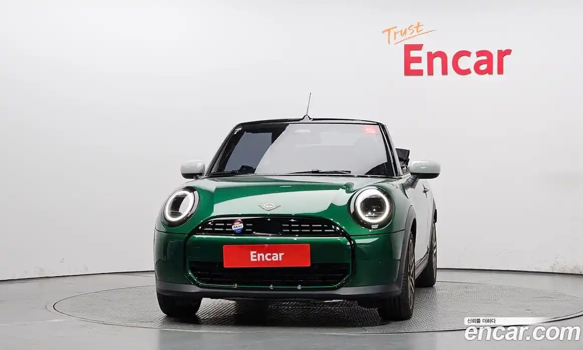Mini Cooper Convertible 2025 2.0 гидро в Москве № 2059184, фото 3