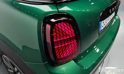 Mini Cooper Convertible 2025 2.0 гидро в Москве № 2059184, миниатюра 9