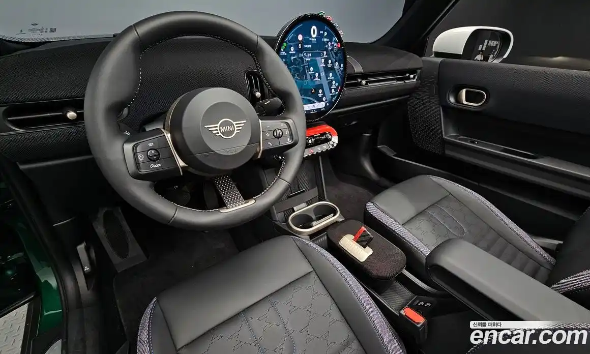 Mini Cooper Convertible 2025 2.0 гидро в Москве № 2059184, фото 10