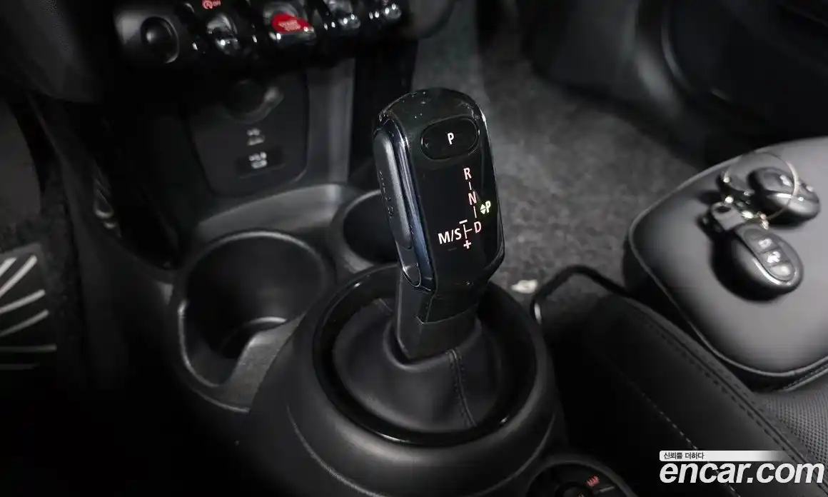 Mini Cooper 2022 1.5 гидро в Москве № 2059322, фото 12