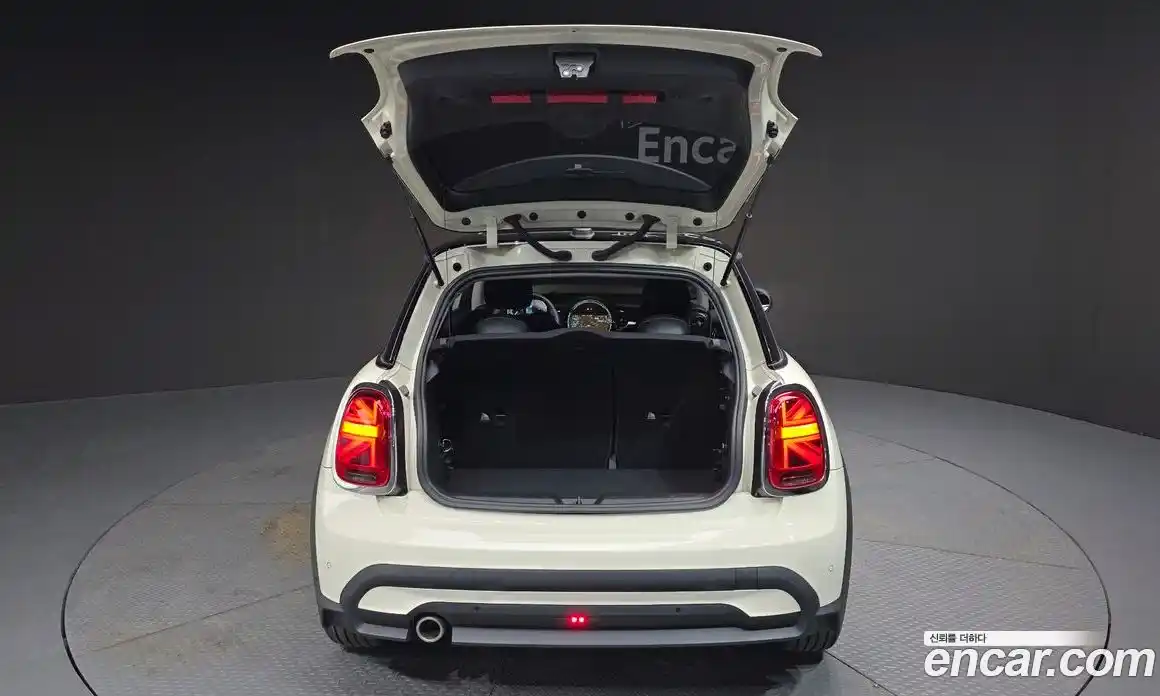 Mini Cooper 2022 1.5 гидро в Москве № 2059322, фото 24