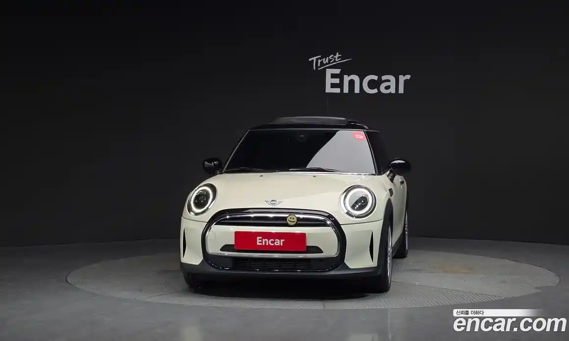 Mini Cooper 2022 1.5 гидро в Москве № 2059322, фото 3