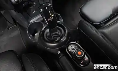 Mini Cooper 2021 1.5 гидро в Москве № 2059432, миниатюра 11
