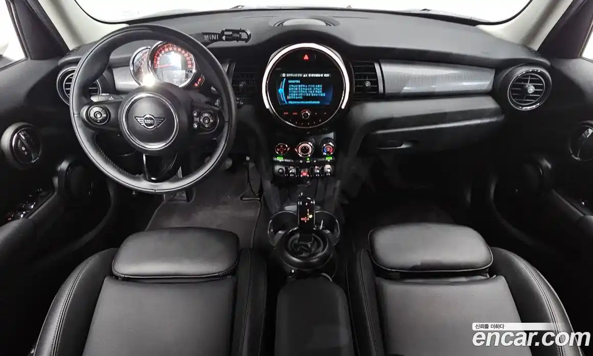 Mini Cooper 2021 1.5 гидро в Москве № 2059432, фото 9