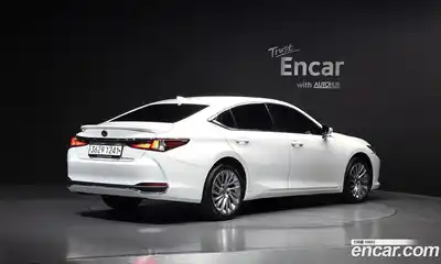 Lexus ES 2024 2.5 гидро в Москве № 2060060, миниатюра 2