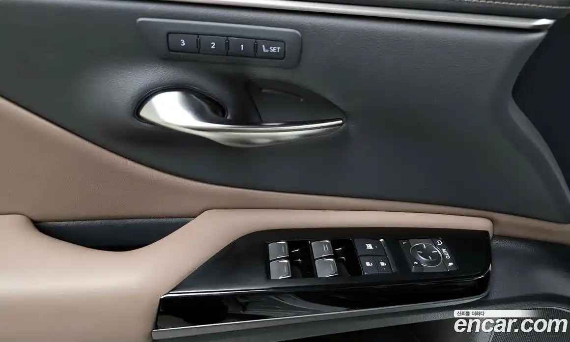Lexus ES 2024 2.5 гидро в Москве № 2060060, фото 28
