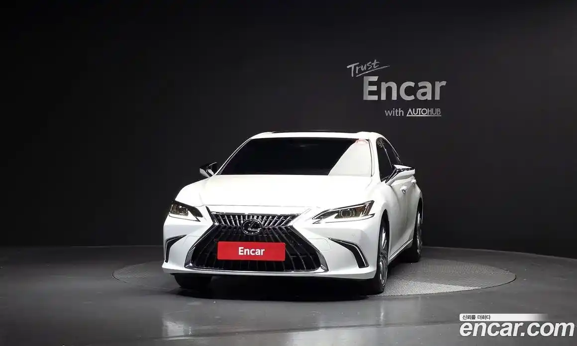Lexus ES 2024 2.5 гидро в Москве № 2060060, фото 3