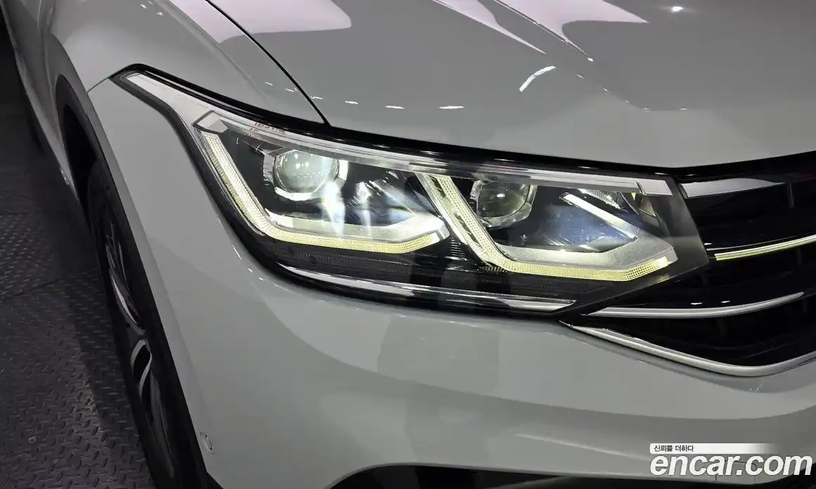Volkswagen Tiguan 2023 2.0 гидро в Москве № 2060250, фото 7
