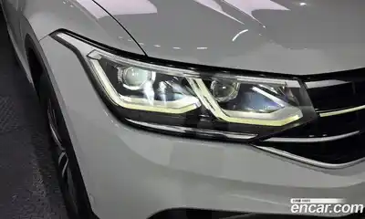 Volkswagen Tiguan 2023 2.0 гидро в Москве № 2060250, миниатюра 7