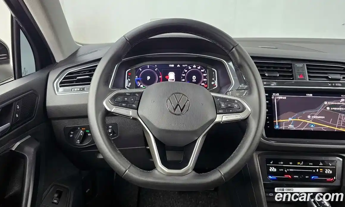 Volkswagen Tiguan 2021 2.0 гидро в Москве № 2060360, фото 19