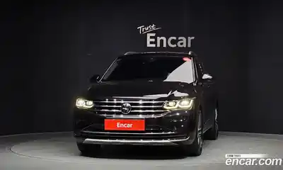 Volkswagen Tiguan 2021 2.0 гидро в Москве № 2060360, миниатюра 3