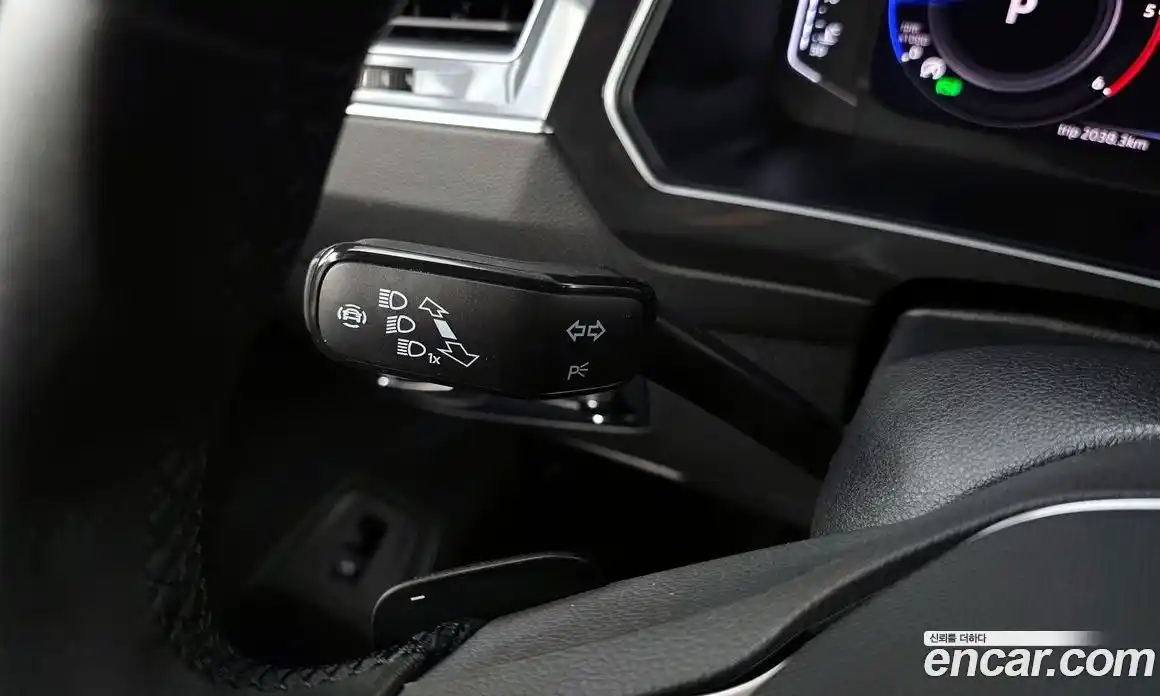 Volkswagen Tiguan 2021 2.0 гидро в Москве № 2060360, фото 34