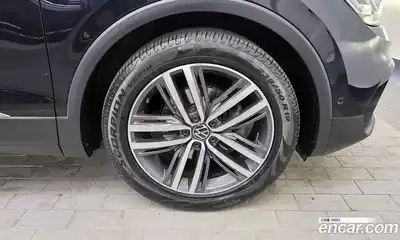 Volkswagen Tiguan 2021 2.0 гидро в Москве № 2060360, миниатюра 7