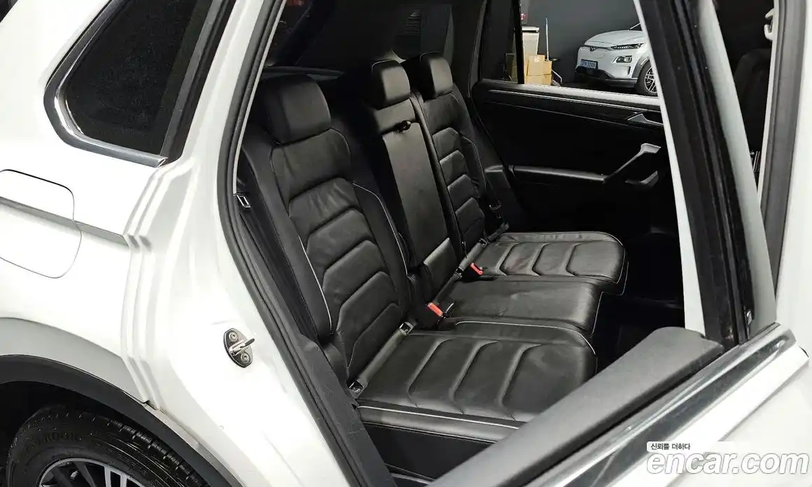 Volkswagen Tiguan 2020 2.0 гидро в Москве № 2060473, фото 16