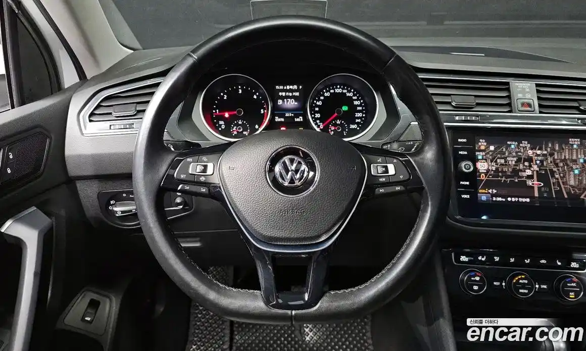 Volkswagen Tiguan 2020 2.0 гидро в Москве № 2060473, фото 19