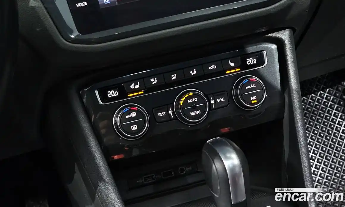 Volkswagen Tiguan 2020 2.0 гидро в Москве № 2060473, фото 32