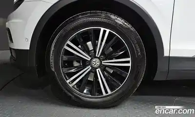 Volkswagen Tiguan 2020 2.0 гидро в Москве № 2060473, миниатюра 5