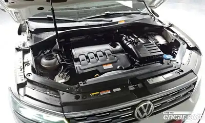 Volkswagen Tiguan 2020 2.0 гидро в Москве № 2060473, миниатюра 6
