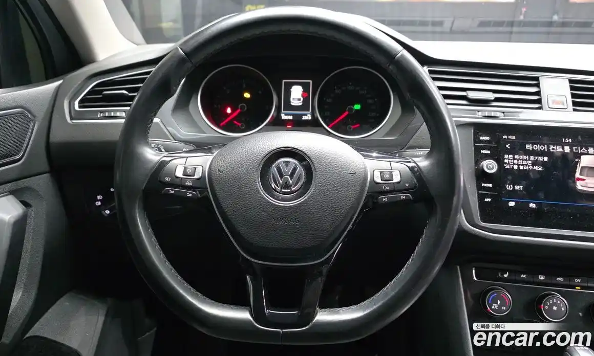 Volkswagen Tiguan 2018 2.0 гидро в Москве № 2060692, фото 13