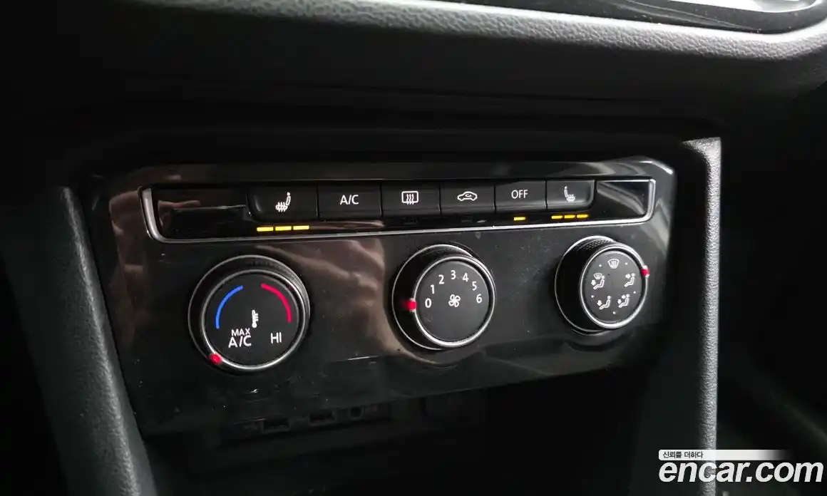 Volkswagen Tiguan 2018 2.0 гидро в Москве № 2060692, фото 17