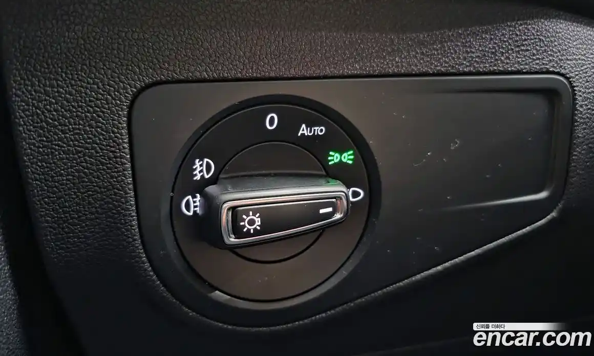 Volkswagen Tiguan 2018 2.0 гидро в Москве № 2060692, фото 19