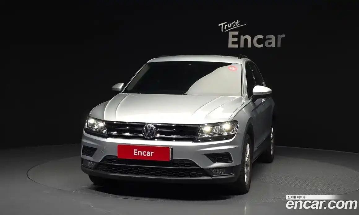 Volkswagen Tiguan 2018 2.0 гидро в Москве № 2060692, фото 3