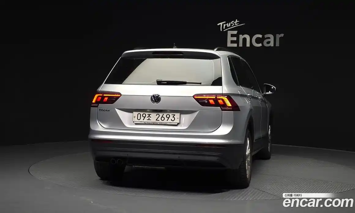 Volkswagen Tiguan 2018 2.0 гидро в Москве № 2060692, фото 4