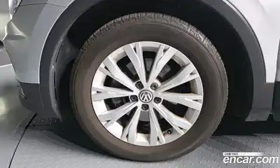 Volkswagen Tiguan 2018 2.0 гидро в Москве № 2060692, миниатюра 5