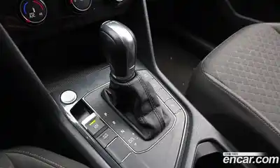 Volkswagen Tiguan 2018 2.0 гидро в Москве № 2060692, миниатюра 9