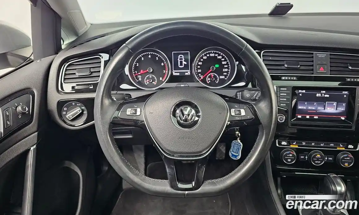 Volkswagen Golf 2014 1.4 гидро в Москве № 2060739, фото 12