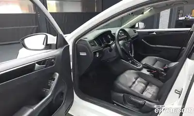 Volkswagen Jetta 2015 2.0 гидро в Москве № 2060767, миниатюра 10