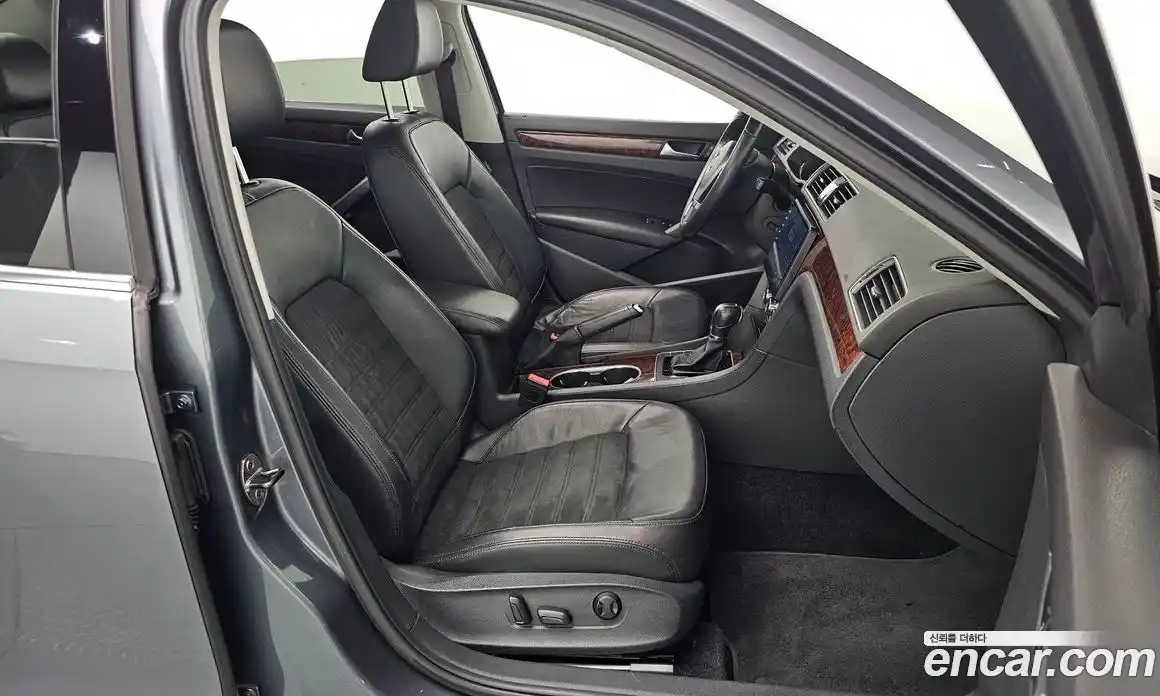 Volkswagen Passat 2013 2.0 гидро в Москве № 2060831, фото 12