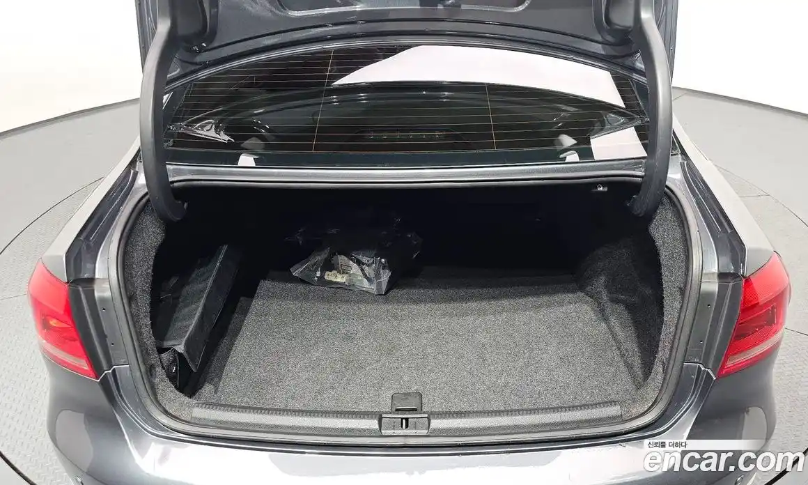 Volkswagen Passat 2013 2.0 гидро в Москве № 2060831, фото 20