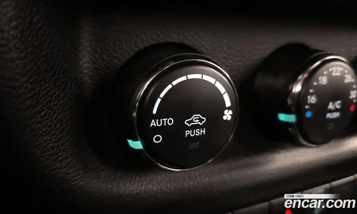 Jeep Wrangler 2014 2.8 гидро в Москве № 2061757, фото 19