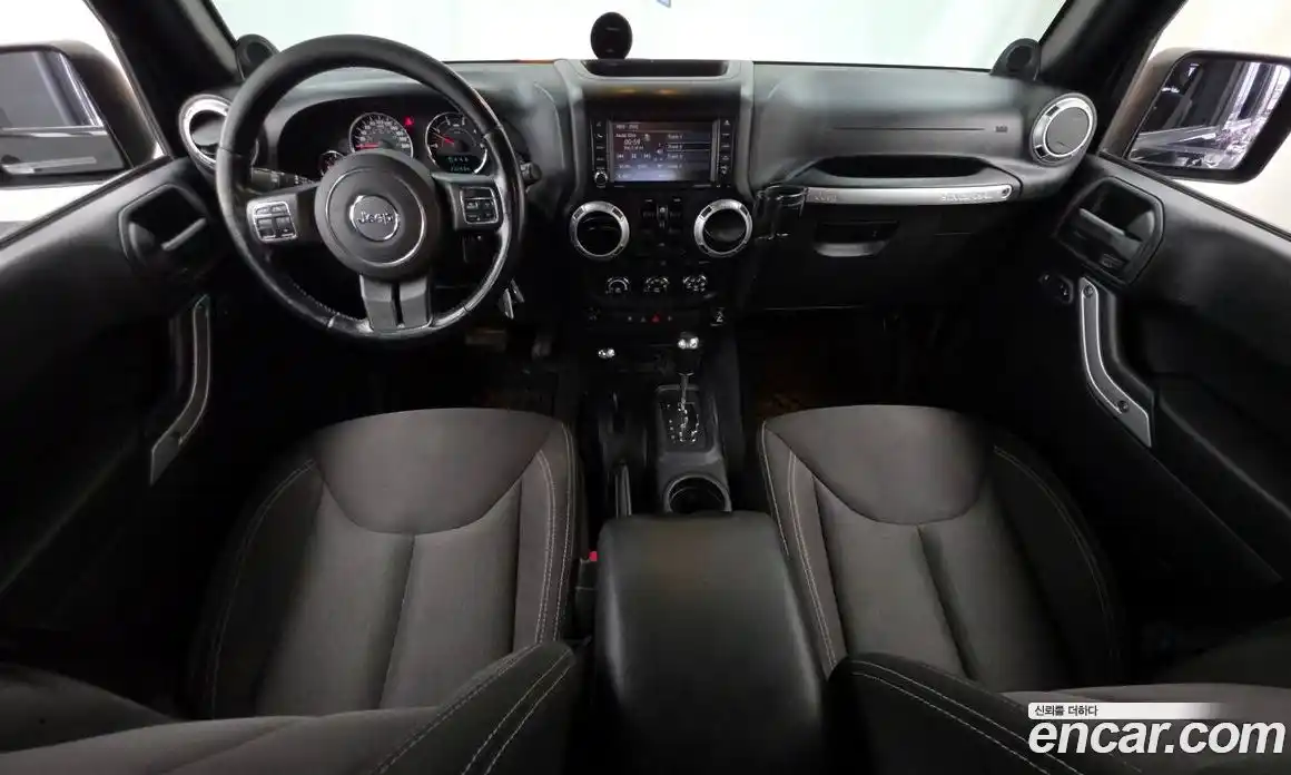 Jeep Wrangler 2014 2.8 гидро в Москве № 2061757, фото 7