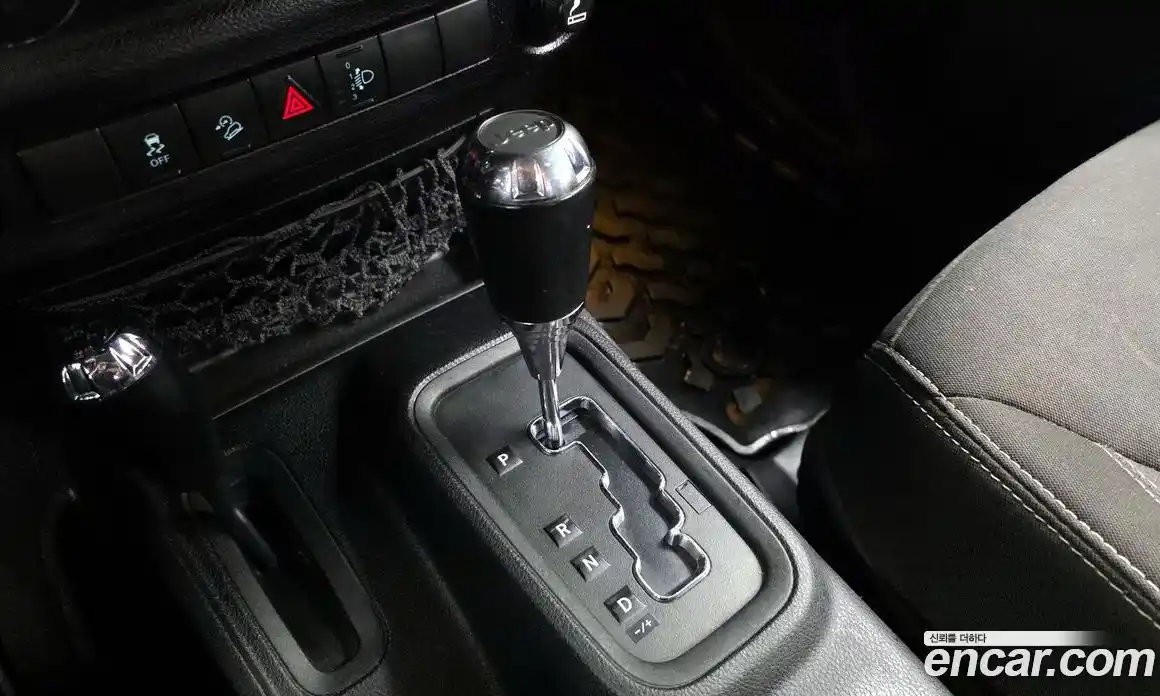 Jeep Wrangler 2014 2.8 гидро в Москве № 2061757, фото 9