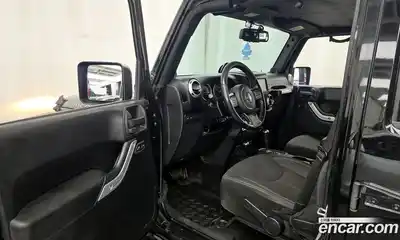 Jeep Wrangler 2014 2.8 гидро в Москве № 2061757, миниатюра 10