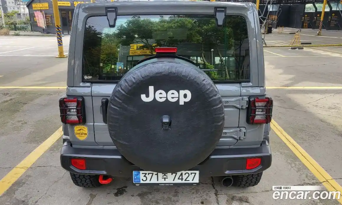 Jeep Wrangler 2023 2.0 гидро в Москве № 2061764, фото 3